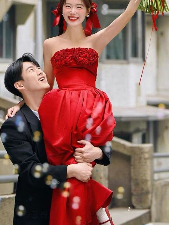 2025 New Red Bridesmaid Street - đánh giá và giá Photography Outfits
